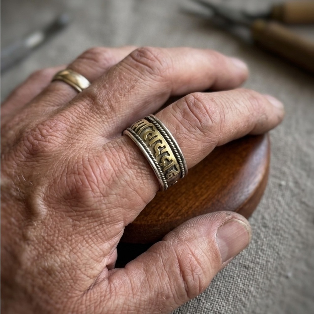 Vintage Tibetan Om Mani Padme Hum Spinner
Ring